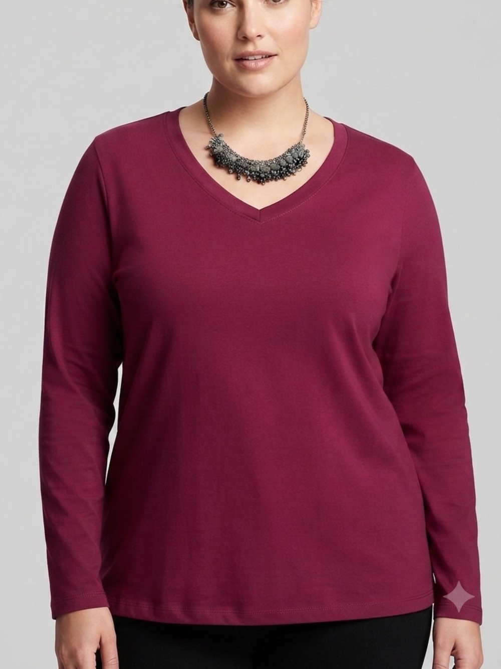 😍 CLEARANCE - CHAMPION  V-Neck Tee in Deep Berry Size 2XL